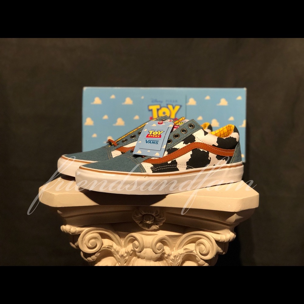 Disney PIXAR Vans Old Skool Toy Story Woody Cowboy